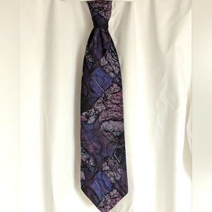 Bellini Silk Tie Abstract Design In Blues Purple Black New
